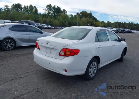 2010 Toyota Corolla Le z USA, uszkodzony, nr VIN 2T1BU4EE1AC485510